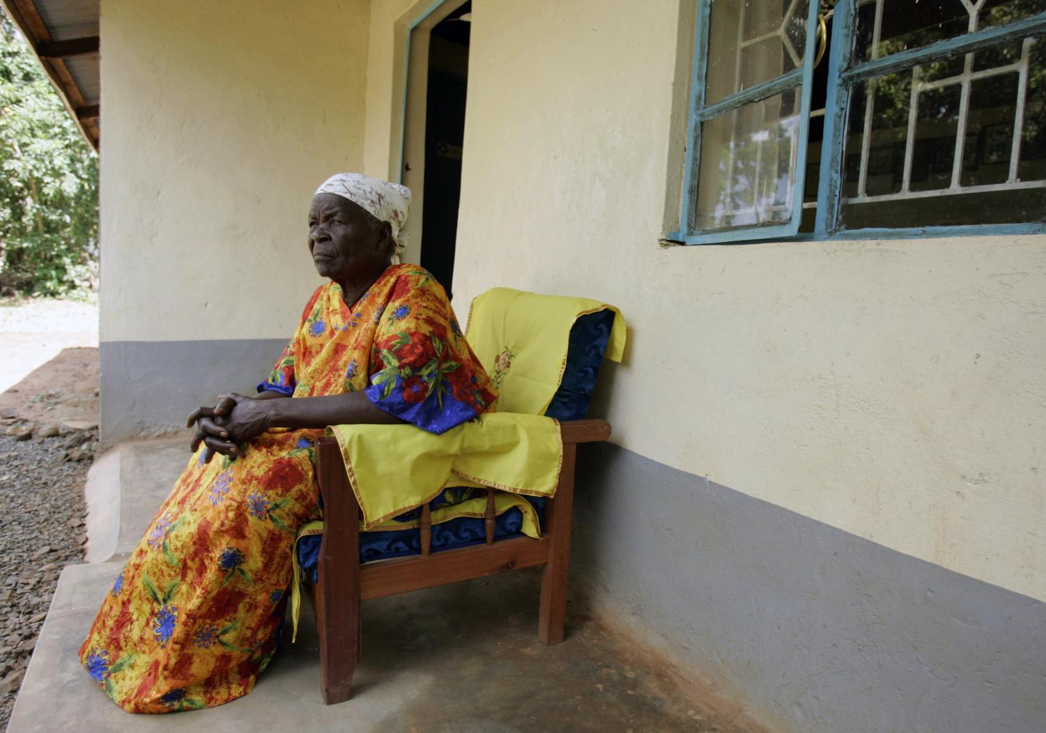 Sarah Hussein Obama, grandmother of U.S. presidential candidate Barack Obama sits in front of her home in the village of Nyagoma-Kogelo, western Kenya, Tuesday, Jan. 8, 2008. Barack Obama phoned Kenyas opposition leader as diplomatic attempts to end Kenyas political crisis intensified Tuesday.