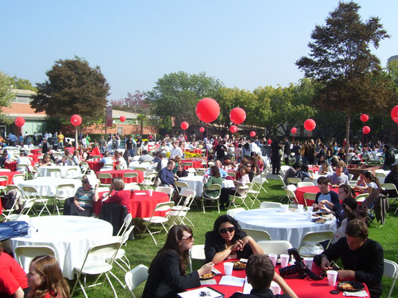 Hundreds gathered for lunch on Metzger Lawn after President Barry Coreys inauguration on Friday, Nov. 2.