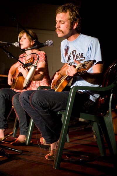 Scotty Cantino and Jessica Issac of Francisco the Man used banjos, acoustic and electric guitars in their laid back Eddy performance. Photo by Mike Villa