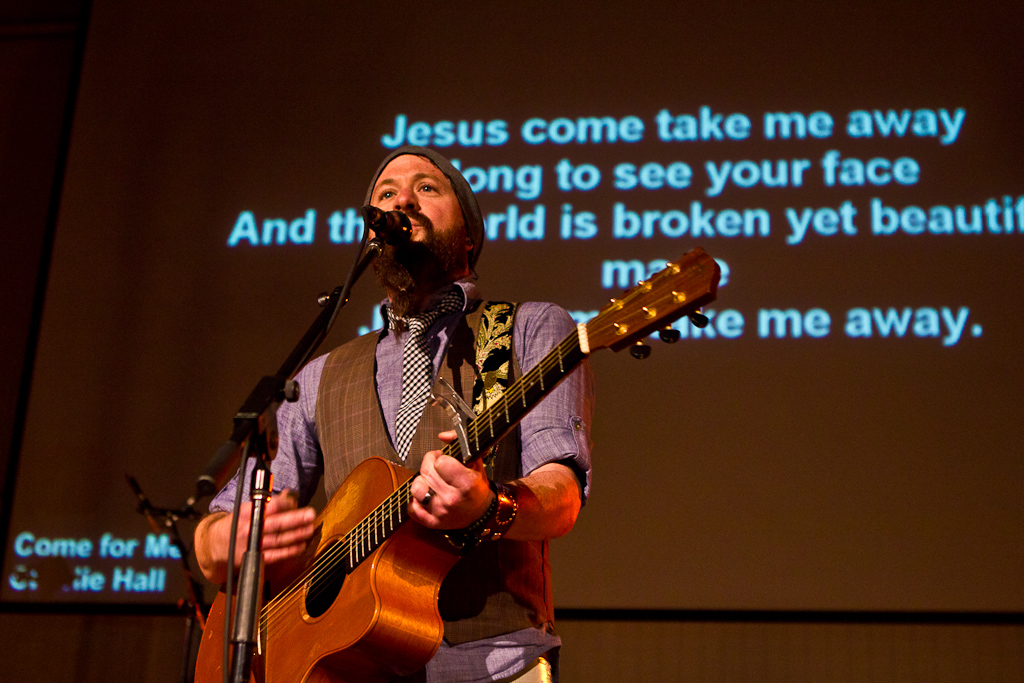 Singer Charlie Hall led Biola students in a night of worship at Singspiration on Sunday, February 27, 2011. | Job Ang/THE CHIMES