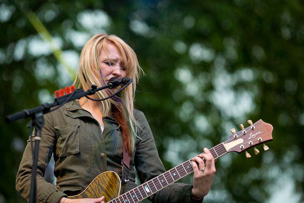 Chauntelle DuPree, Eisleys lead guitarist, preformed May 14, 2011. | Kelsey Heng/THE CHIMES