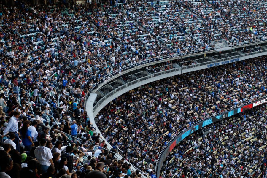 The+Dodgers+Stadium+was+filled+for+the+first+ever+Los+Angeles+Harvest+Crusade%2C+on+September+10%2C+2011.+%7C+Tyler+Otte%2FTHE+CHIMES