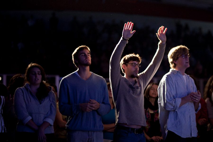 Students worship before the second session on October 15, 2011. | Job Ang/THE CHIMES