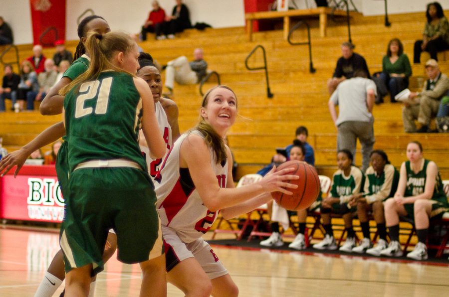 Senior Emily Drews collected eight points and three rebounds in Biola’s 64-55 win over Point Loma on Saturday, Feb. 11. The Eagles are riding a modest two game win streak. | Jessica Lindner/THE CHIMES