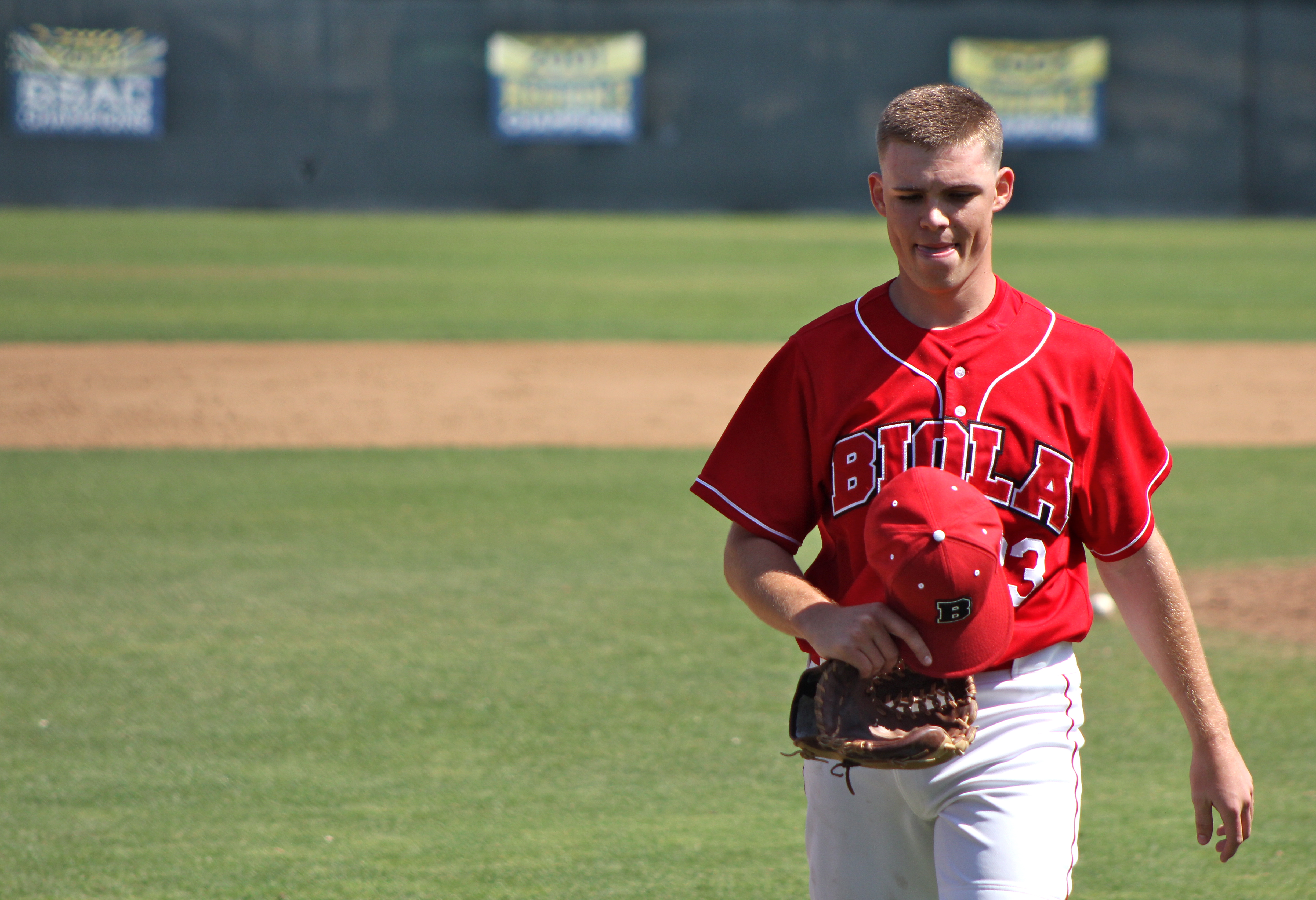 Staumont continues dominance of Master's but baseball fails to sweep