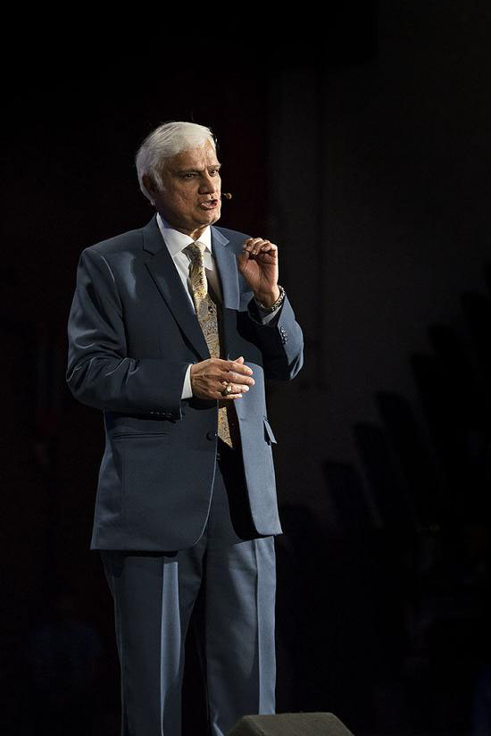 Christian apologist Ravi Zacharias encourages students to remain undaunted by the challenges they face as they set out to shape culture. | Olivia Blinn/THE CHIMES