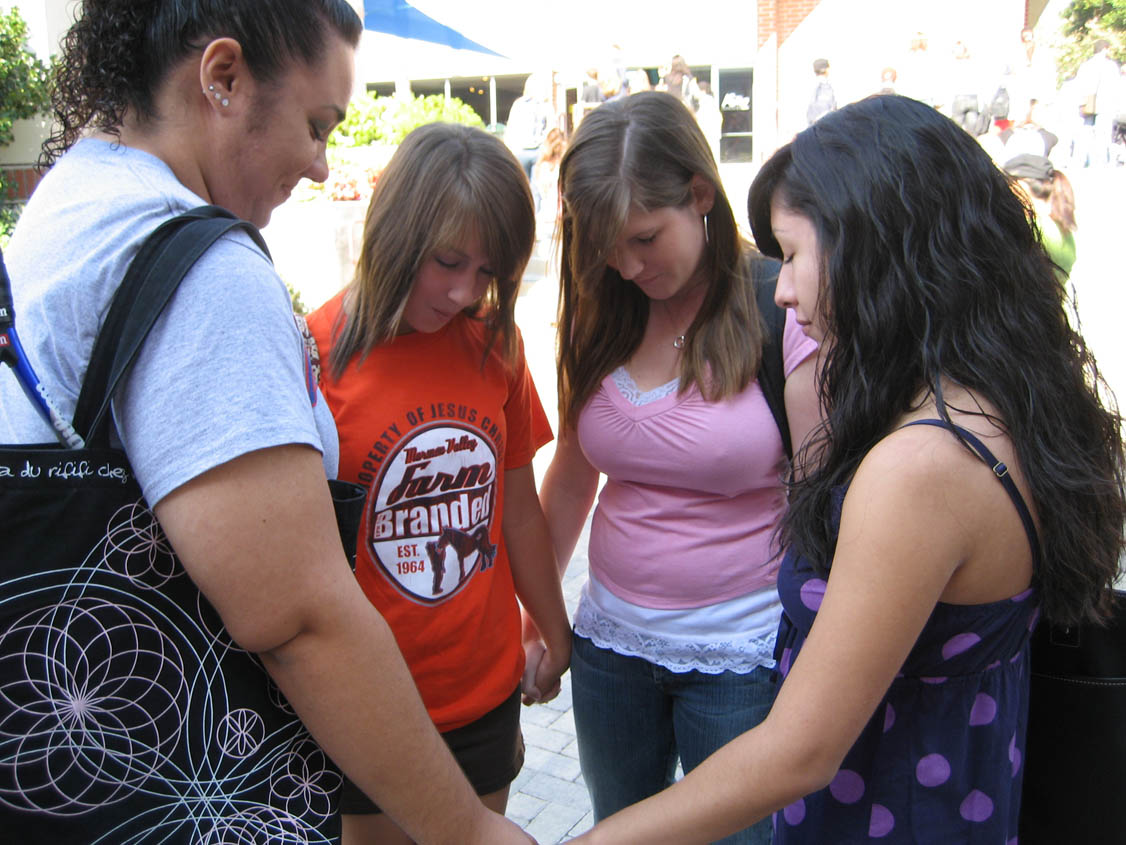 Students gather in prayer on Wednesday's All University Day of Prayer. This year, SMU is coordinating 40 Days of Prayer to piggyback with the event.