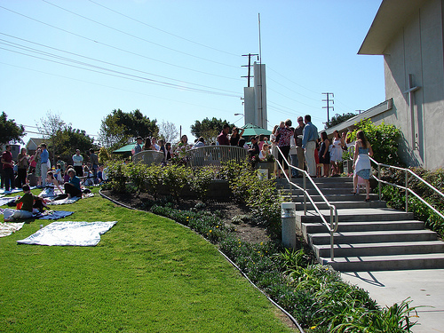 Grace Evangelical Free Church, pastored by Biola professor Dr. Thoennes, is located on Imperial and Santa Gertrudes, and is one of the many options students choose for Sunday morning church services.