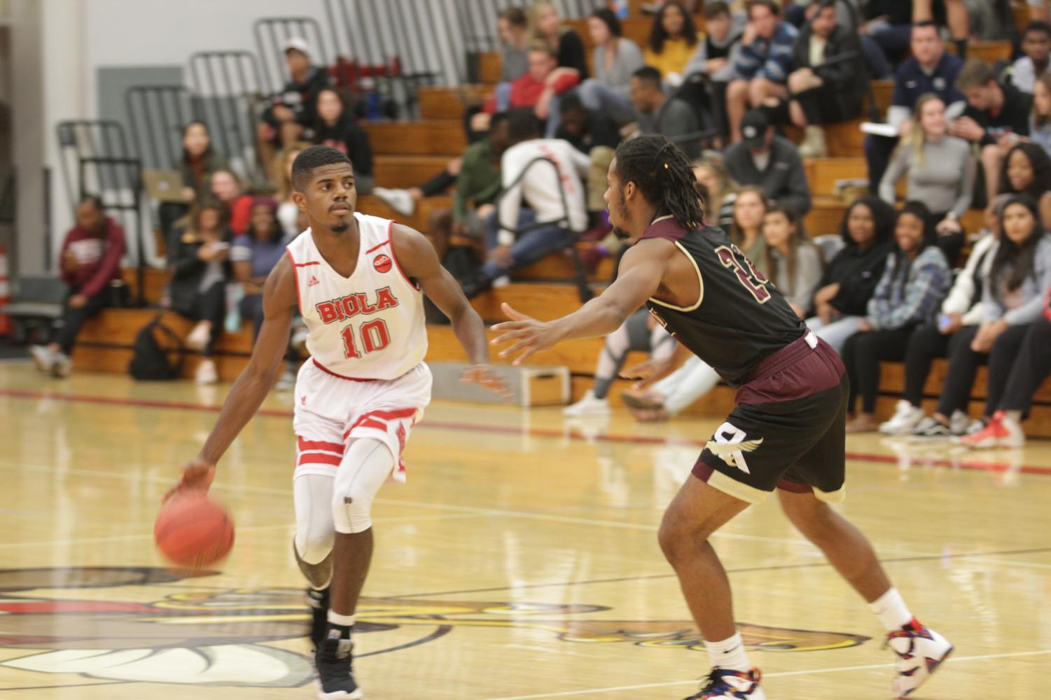 Men’s basketball wins pre-Thanksgiving clash