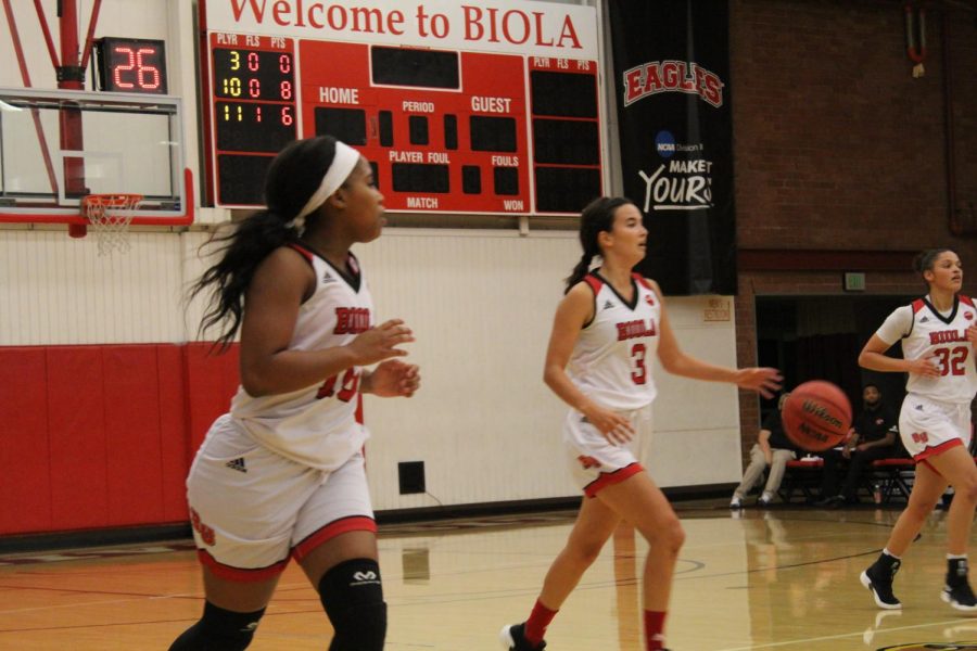 Women’s basketball dominates in second conference matchup
