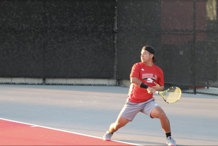 Men’s tennis handles Whittier College