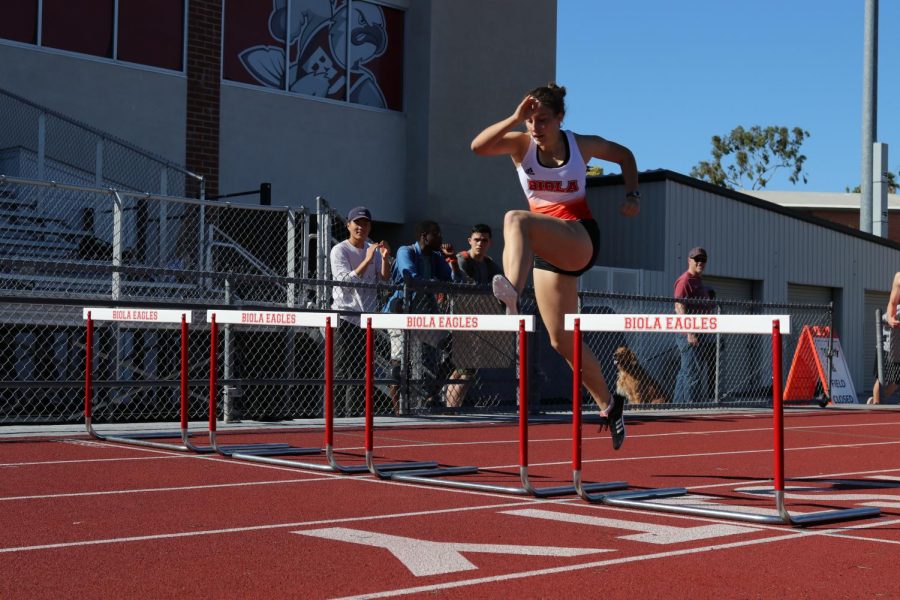 Track and field excels in San Francisco Invite