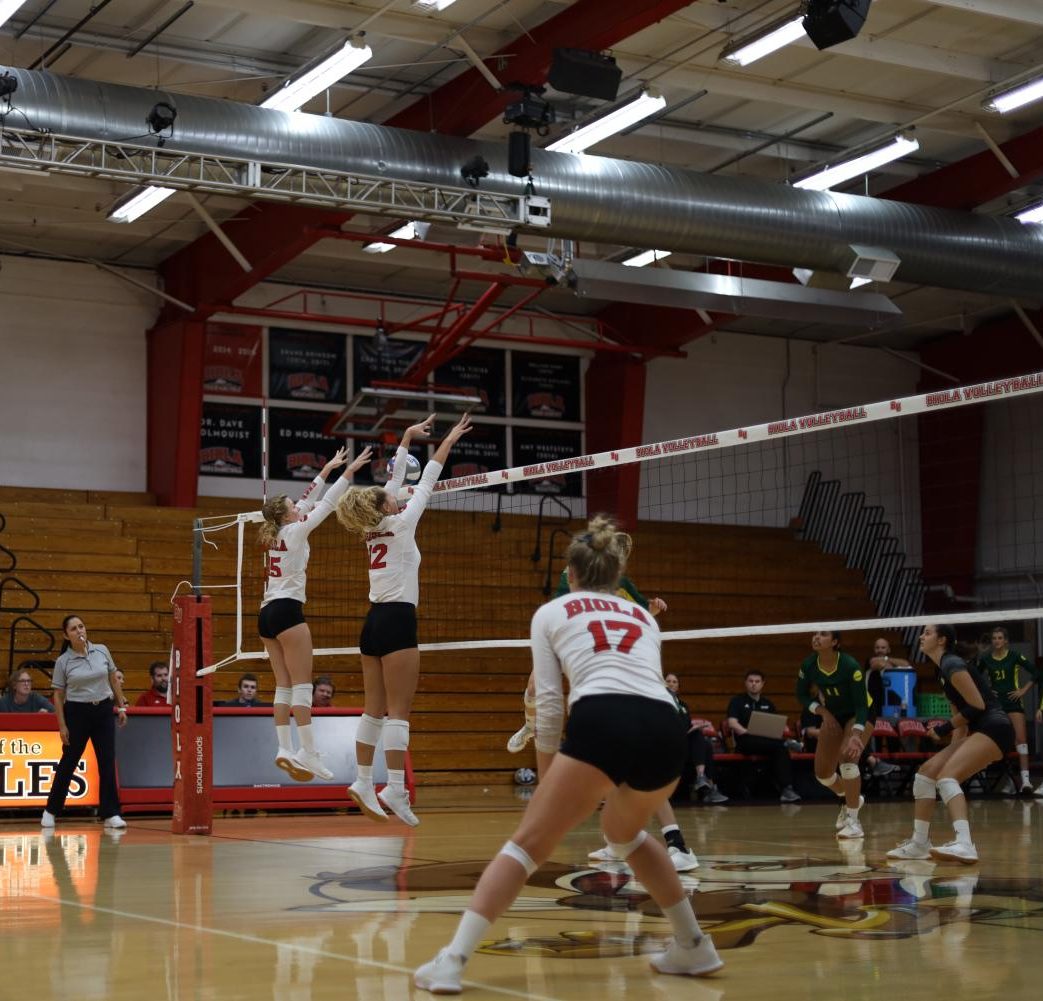 Volleyball loses fight against APU