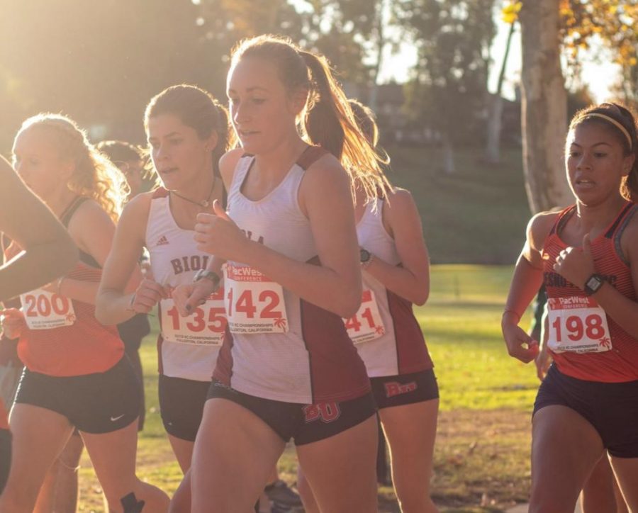Men and women’s cross country place Top 10 in West Region Championships