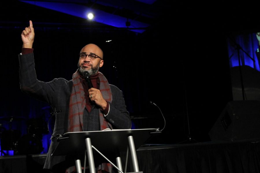 Pastor Albert Tate speaks on racial diversity and change at the 2020 MLK chapel. 