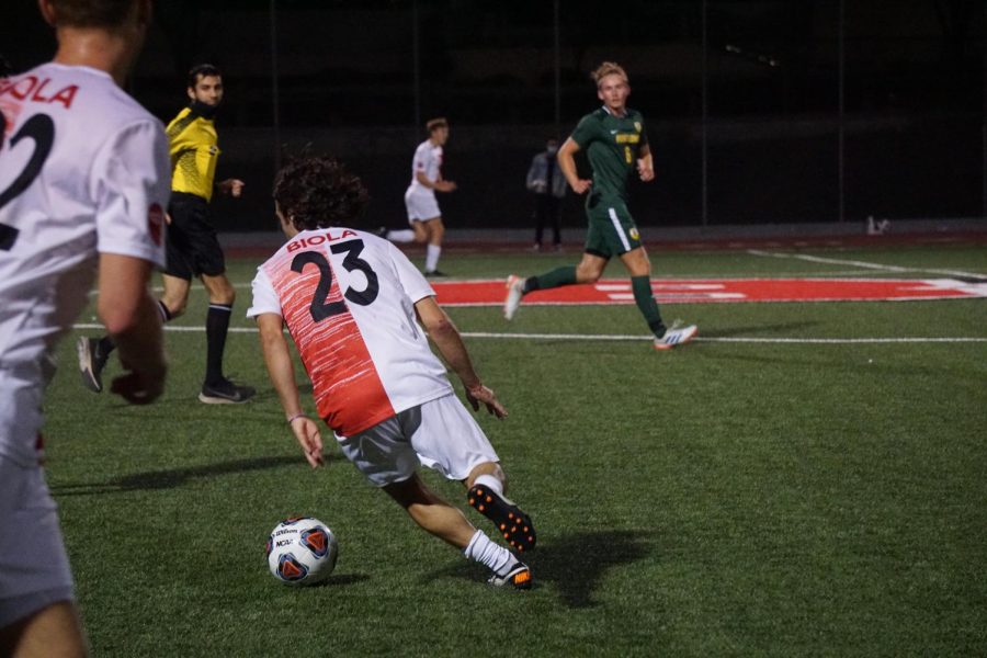 Men’s soccer opens the season with a success