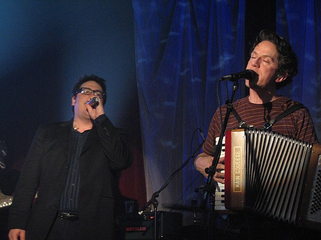 They Might Be Giants’ ‘BOOK’ maximizes surrealness, pathos and groove