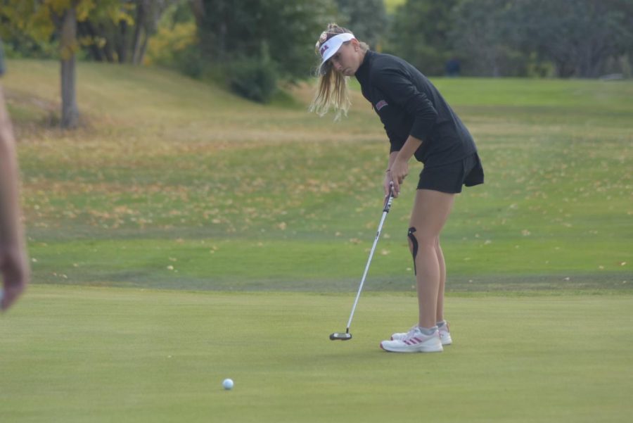 Women’s golf places fourth in Stockton Invite