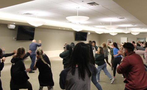 Instructor Tim Muehlhoff taught the group various self-defense tactics at the event. 