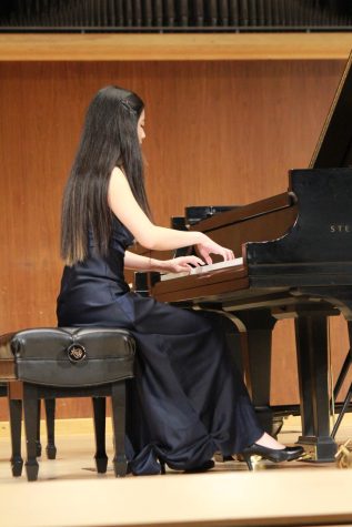 Music therapy major Iris Lu performs Chopins Nocturne in E Minor.